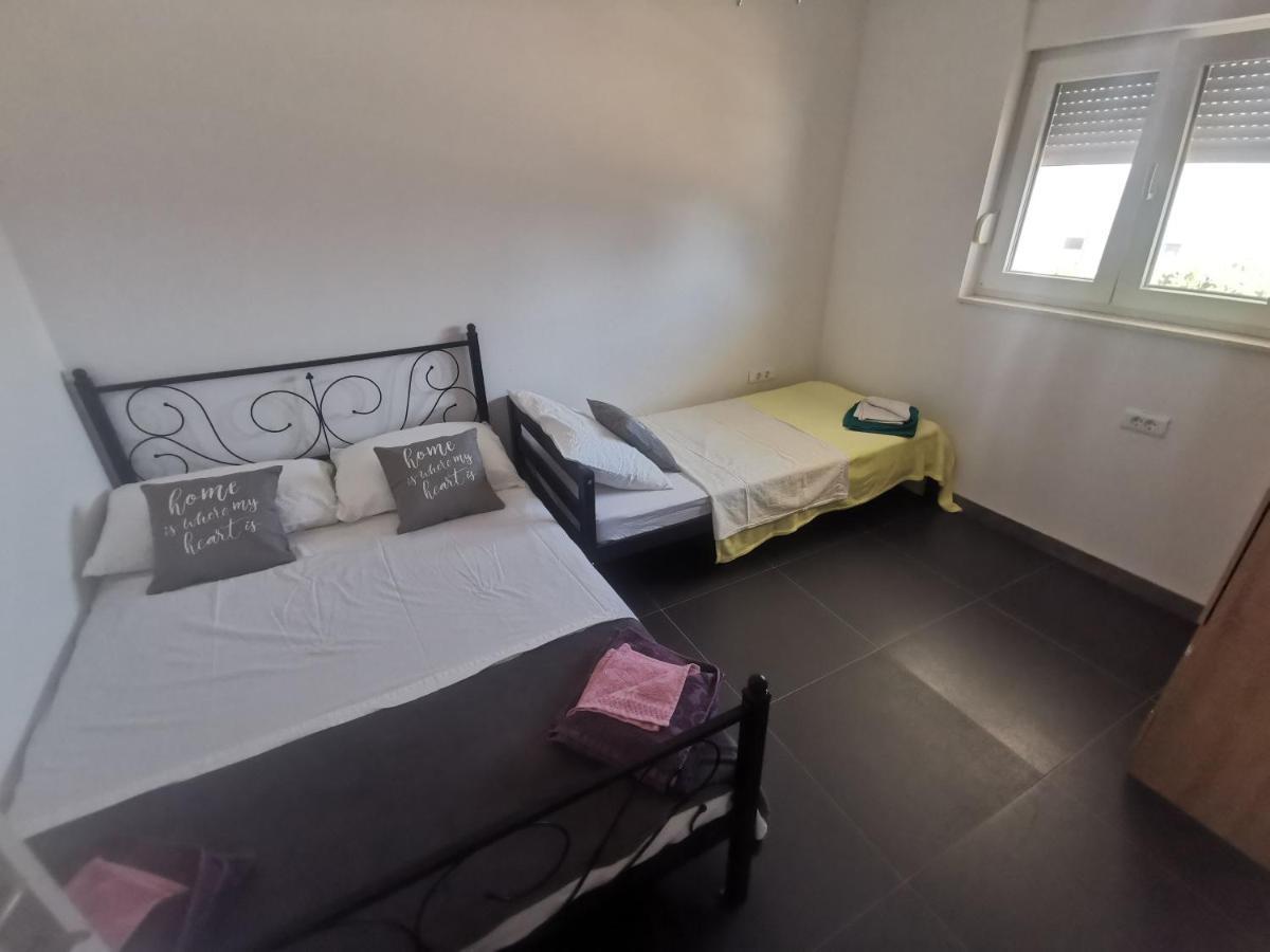 Villa Marta 3 Bedrooms, 2 Baths And Pool Kaštel Štafilić Exteriör bild