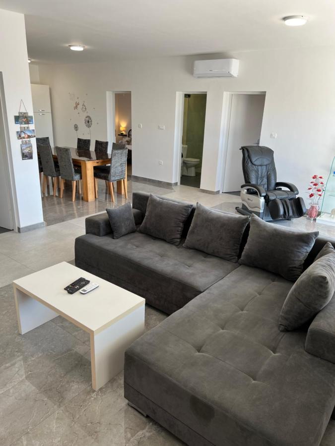 Villa Marta 3 Bedrooms, 2 Baths And Pool Kaštel Štafilić Exteriör bild